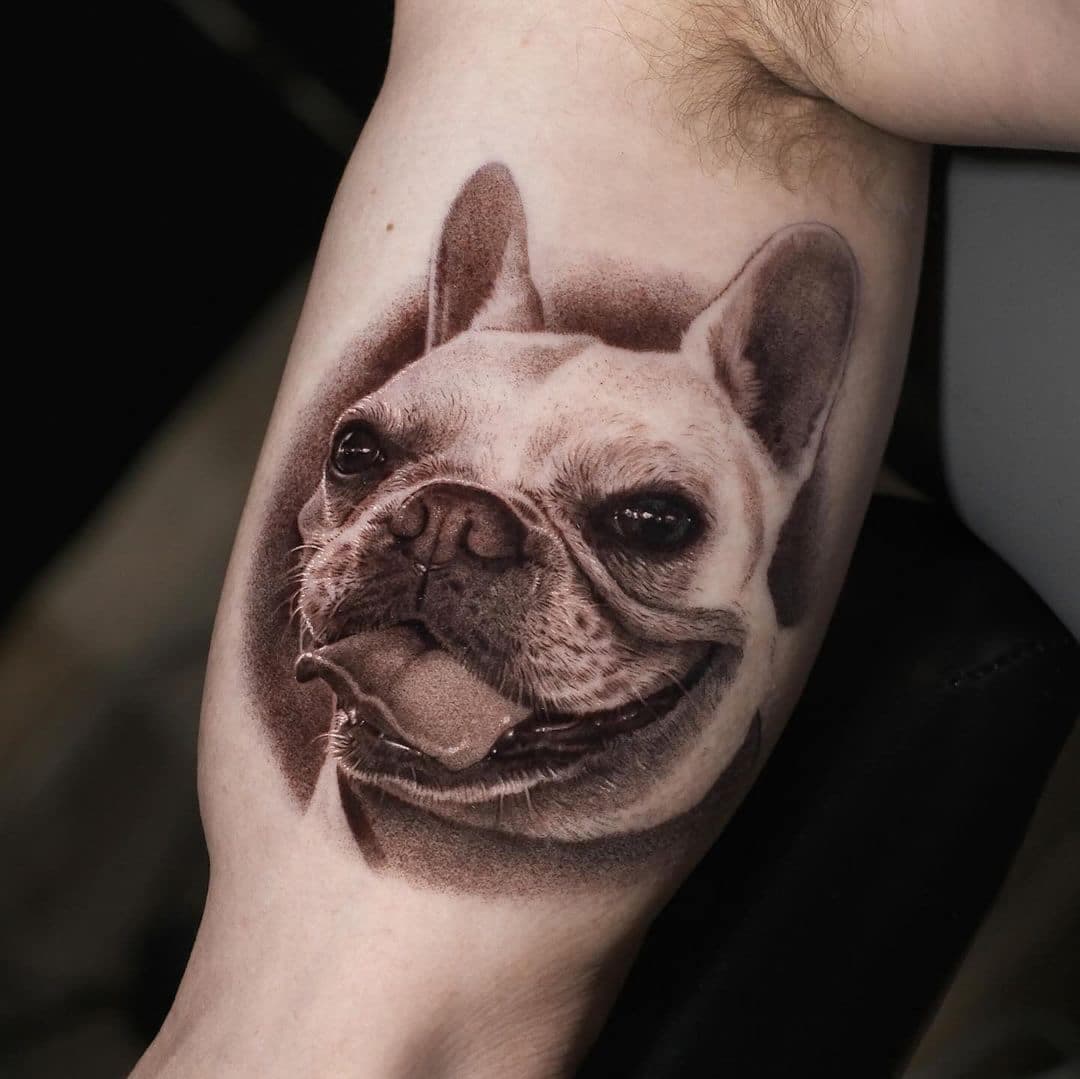 Cover Image for A Ascensão das Tatuagens Realistas de Animais de Estimação em 2025